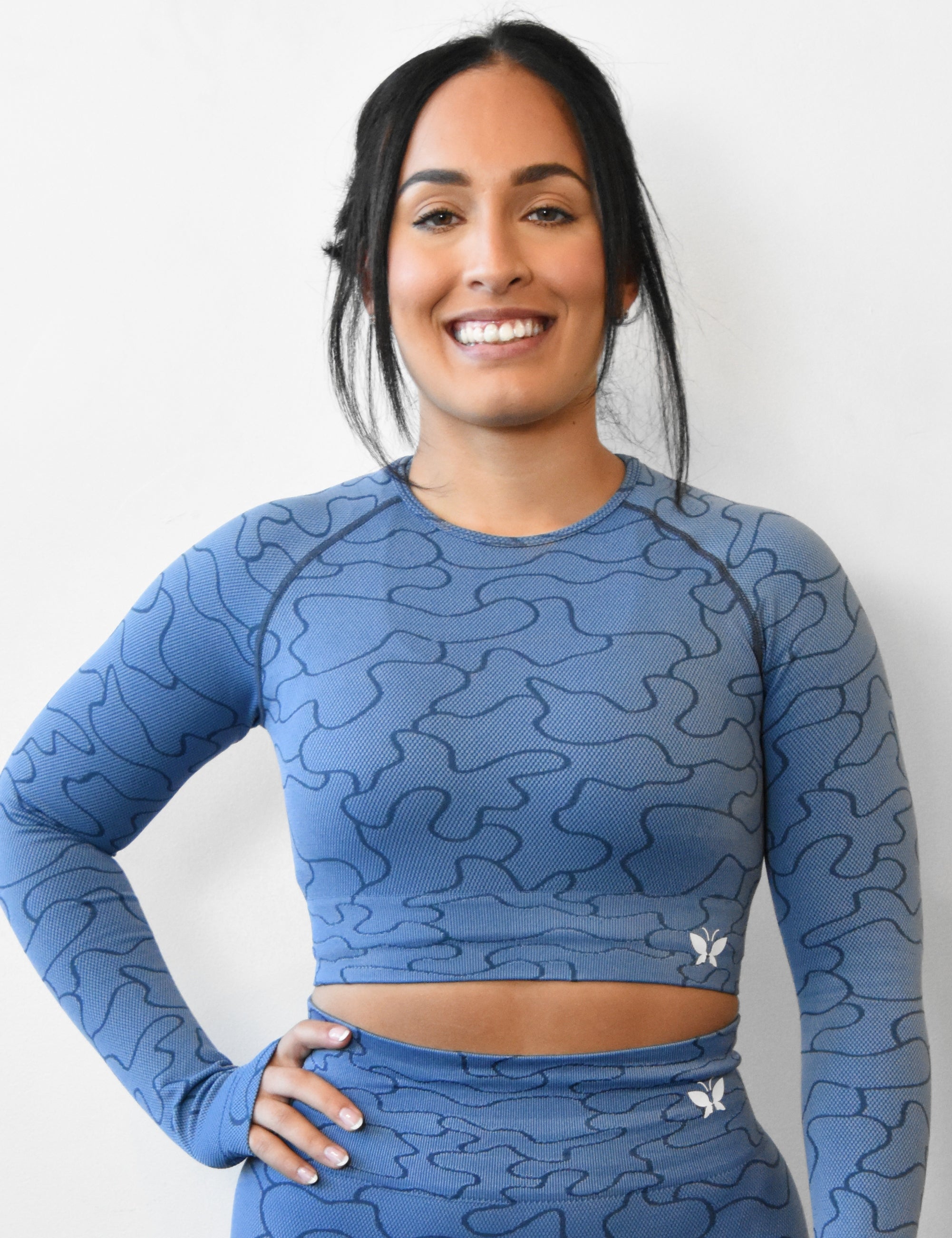 Cropped long sleeve athletic top hot sale